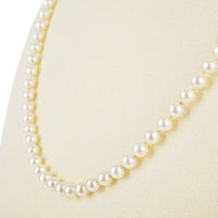 10K White Gold Pearl Necklace