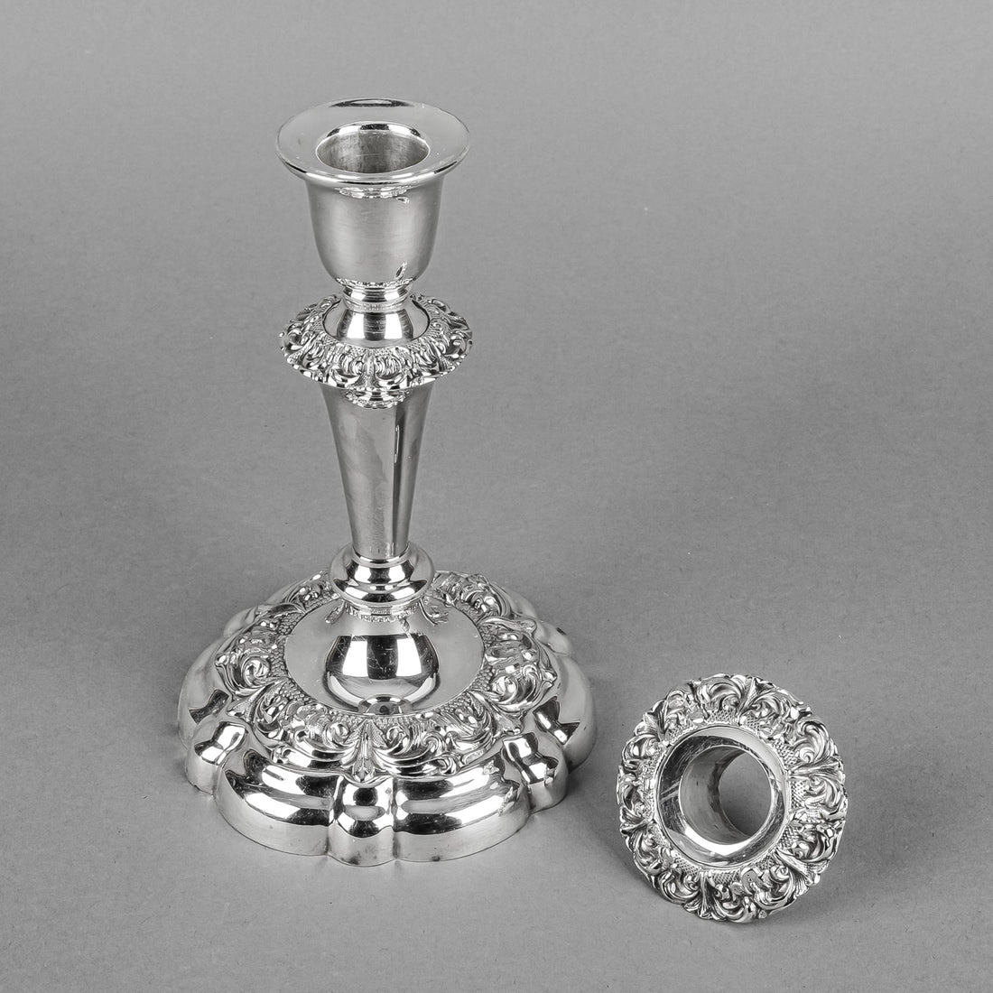 ELLIS-BARKER & CO SILVER CO Silver Plate Candlesticks w/DripPans Set of 2