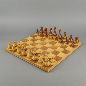 UMBRA Adin Mumma Wobble Wooden Chess Set