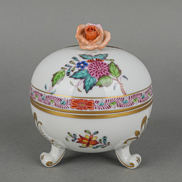 HEREND Chinese Bouquet Footed Bonbon Box With Rose Knob 6185