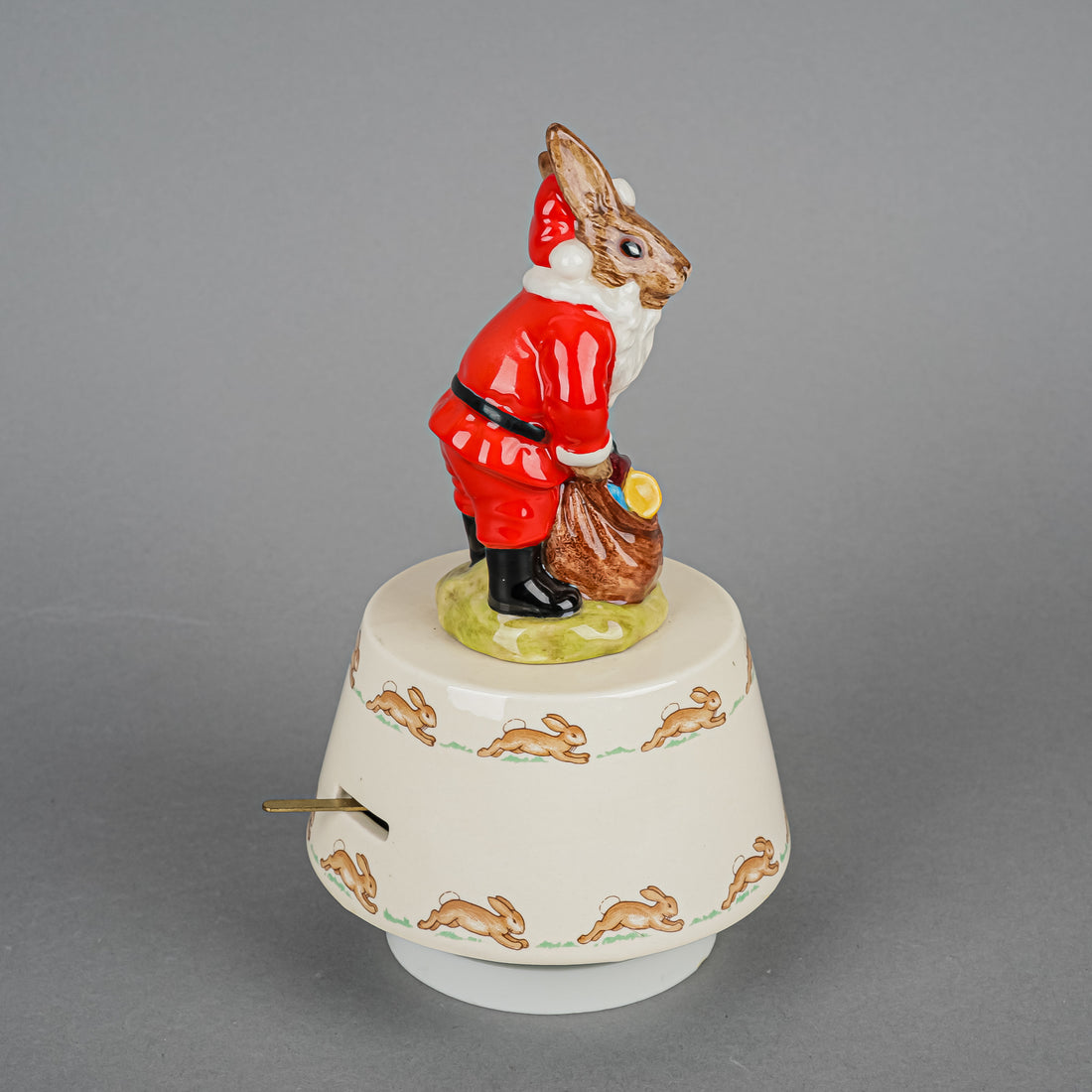 ROYAL DOULTON Santa Bunnykins Music Box