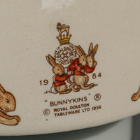 ROYAL DOULTON Santa Bunnykins Music Box